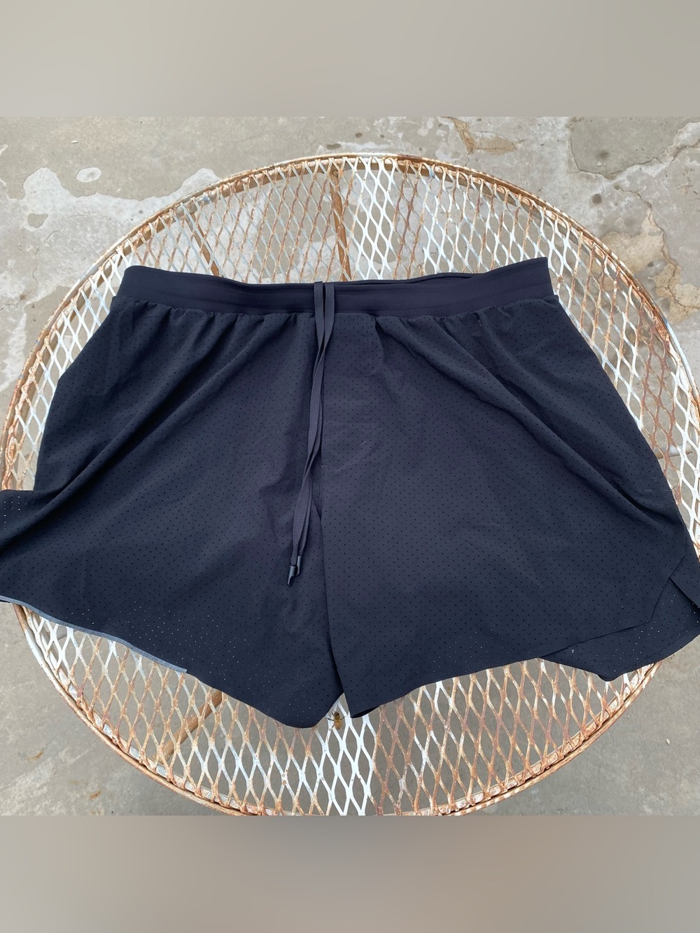 Lululemon Men’s Black Surge Short Out Of Mind Liner Size Large
